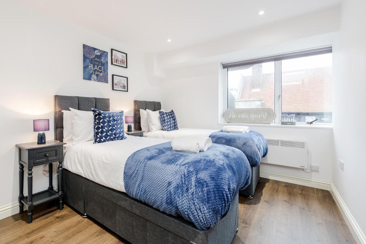 Watford Town Centre, Serviced One Bed Flat With Choice Of King Or Twin Beds, Sleeps Up To 4 Sharing, Free Wifi And Free Movies Λονδίνο Εξωτερικό φωτογραφία